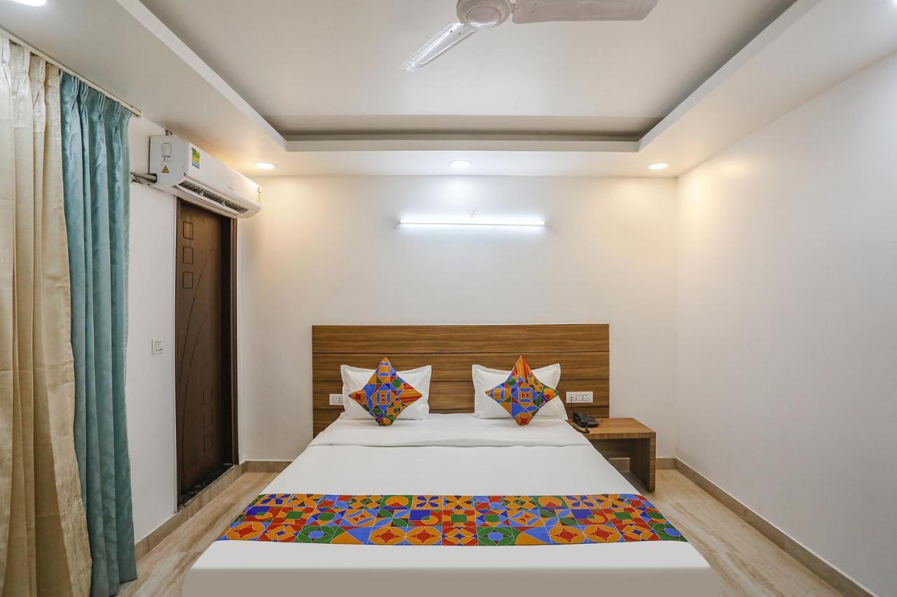 Fabhotel Unique Stay Noida Esterno foto