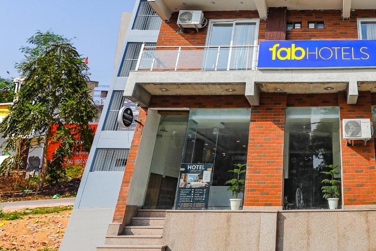 Fabhotel Unique Stay Noida Esterno foto