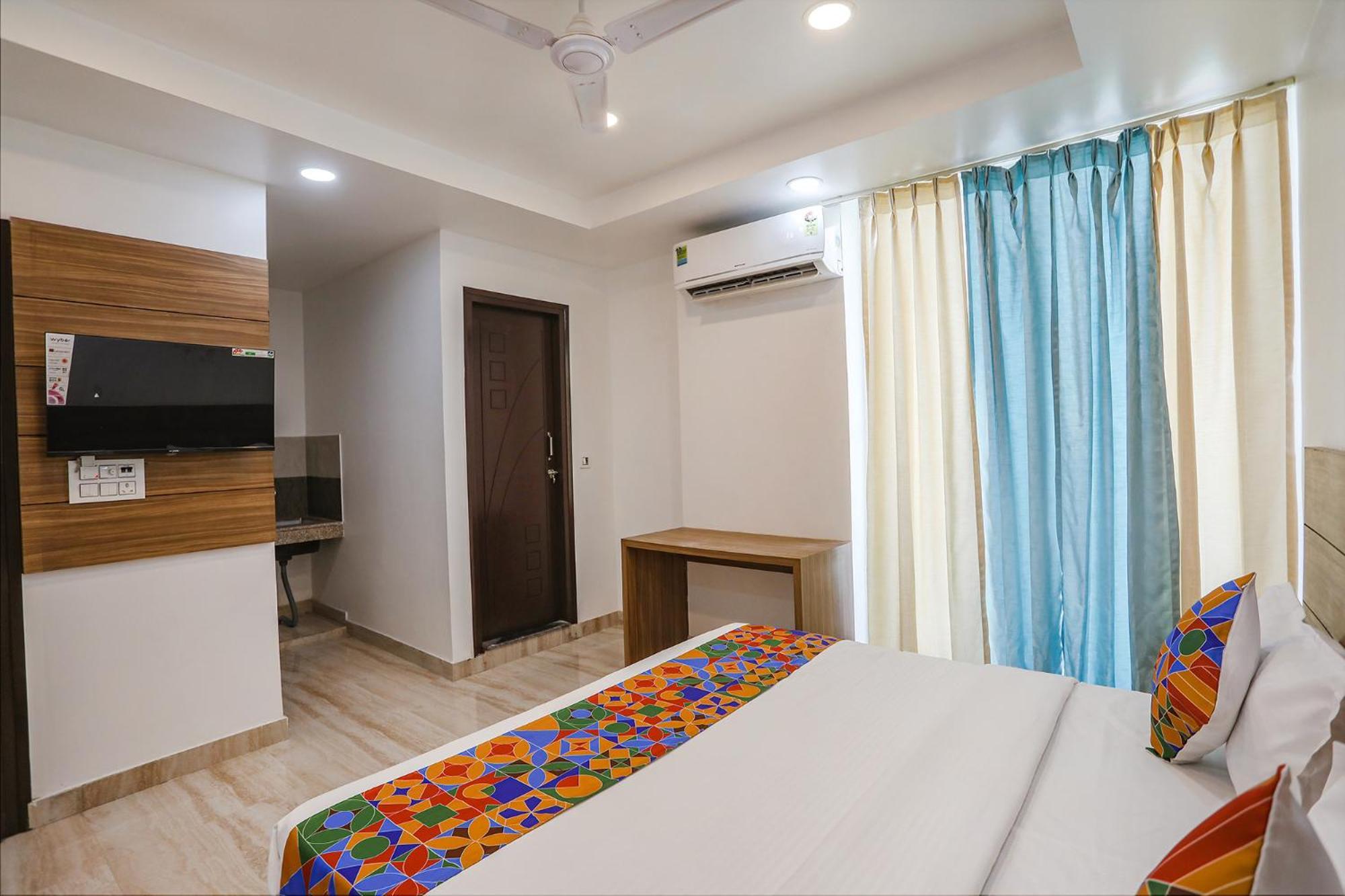 Fabhotel Unique Stay Noida Esterno foto
