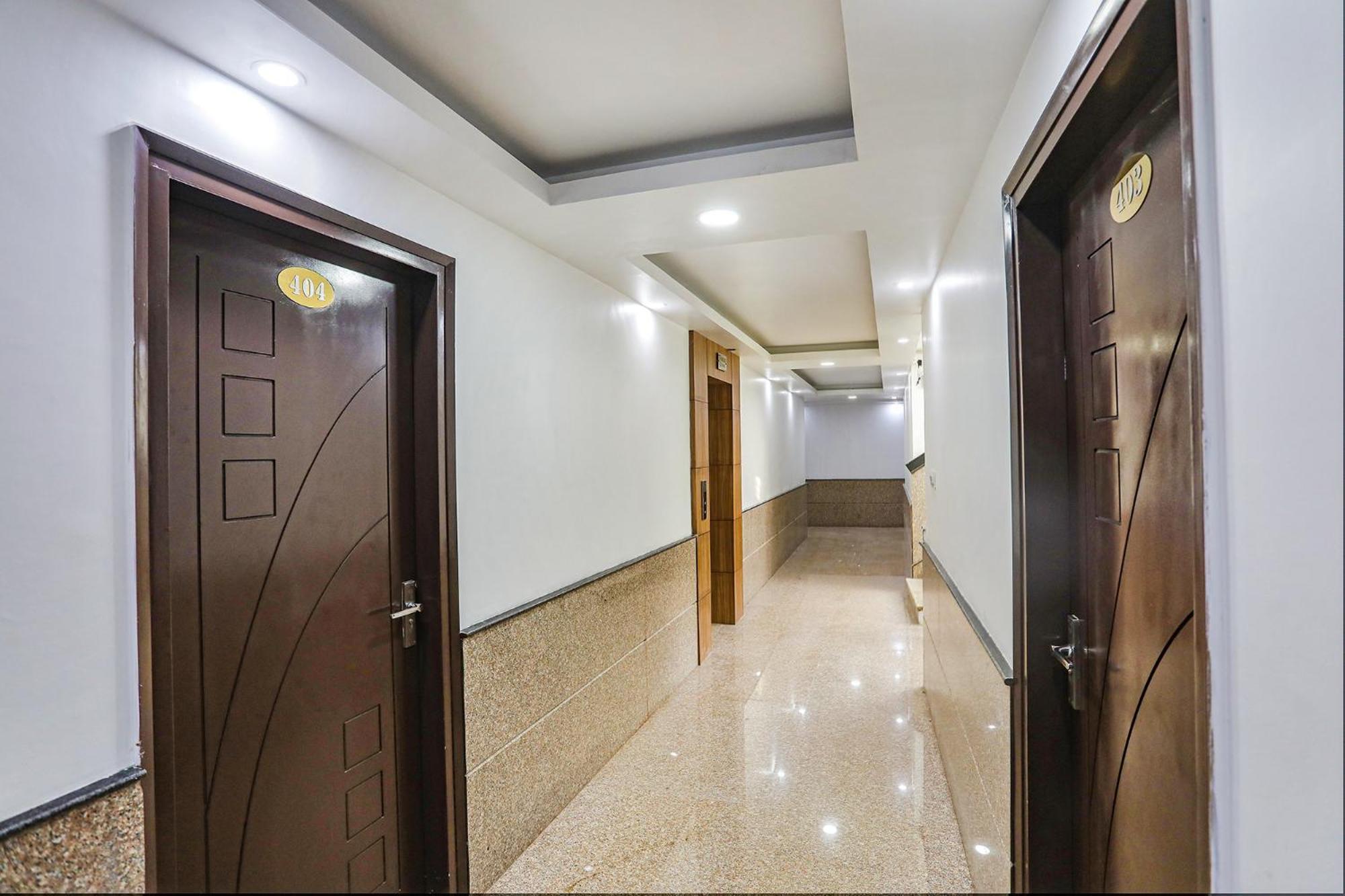 Fabhotel Unique Stay Noida Esterno foto