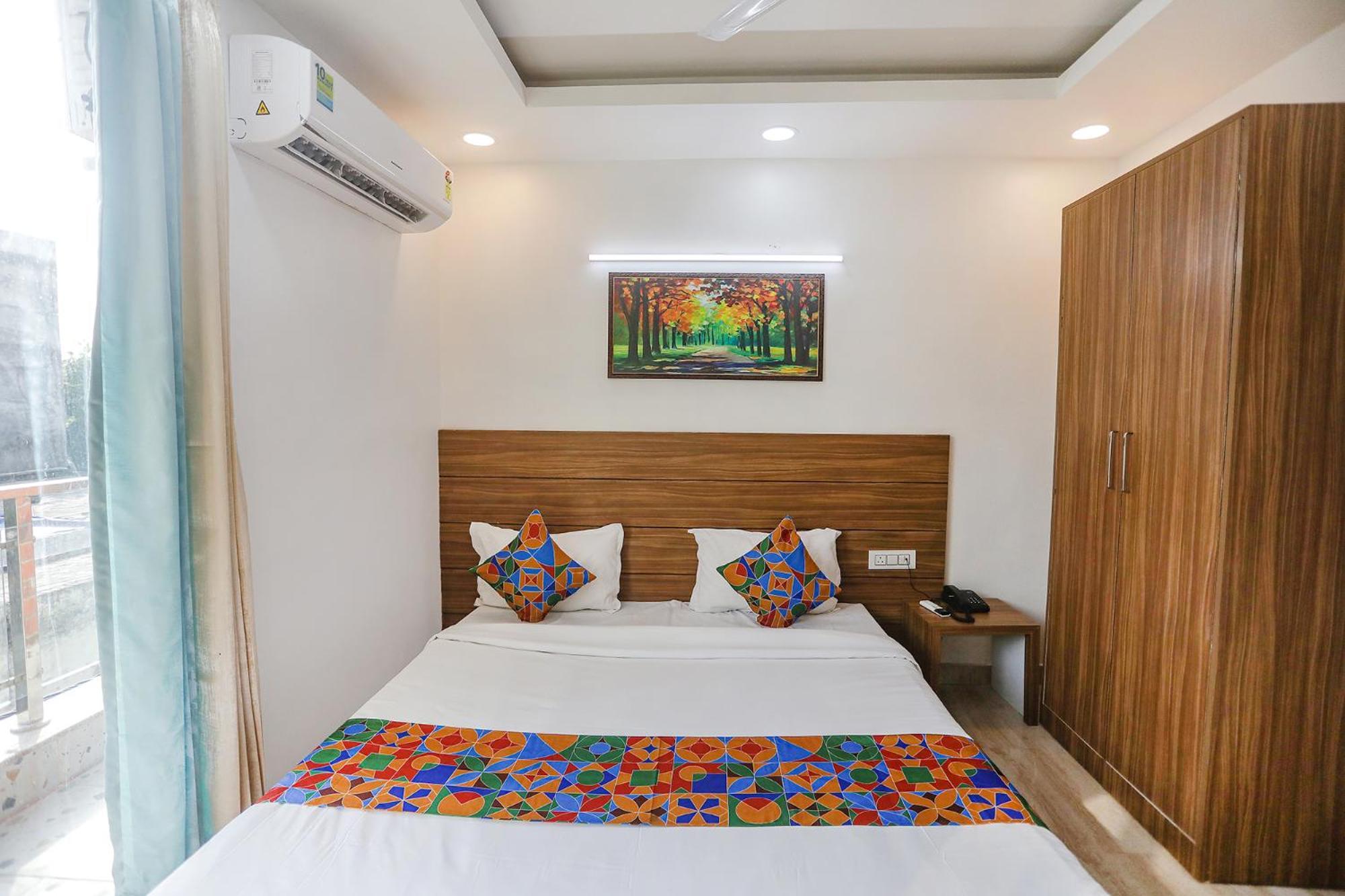 Fabhotel Unique Stay Noida Esterno foto