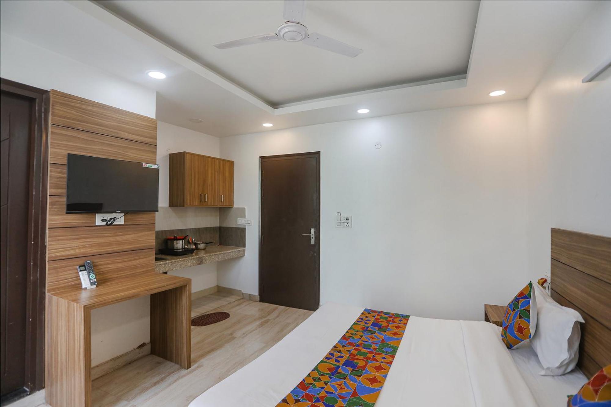 Fabhotel Unique Stay Noida Esterno foto